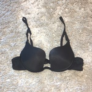 Black push up bra